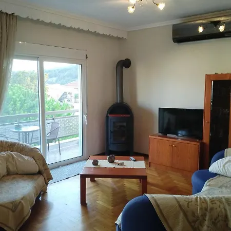Apartment Anestia Family House *