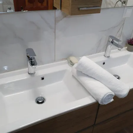 Апартаменты Anestia Family House